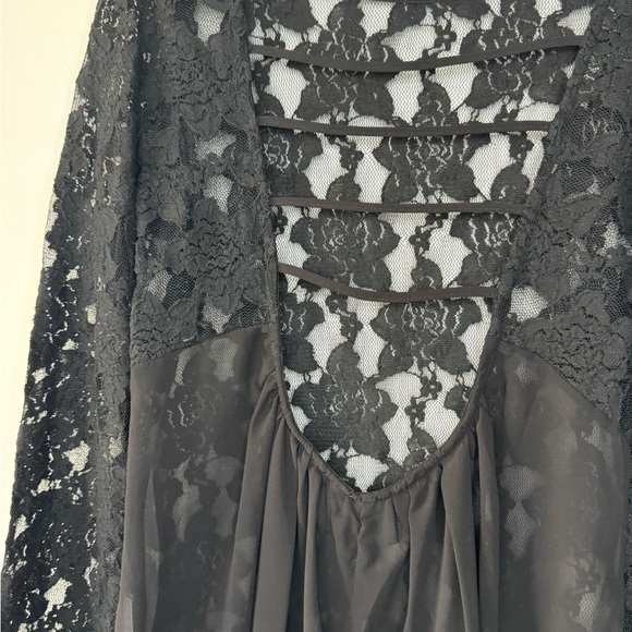 Rehab Black Lace Cut Out Blouse - Picture 9 of 17